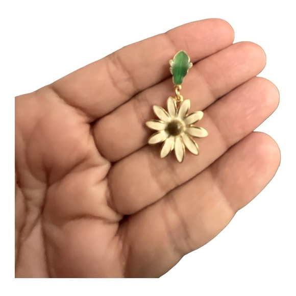 Daisy Flowers Drop Earrings for Women Temperament Simple Long Tassel Earrings - Picture 3 of 8